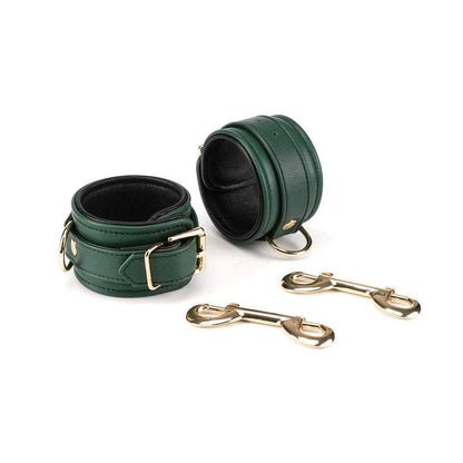 Mossy Chic Leather Collar to Wrist Cuffs Set